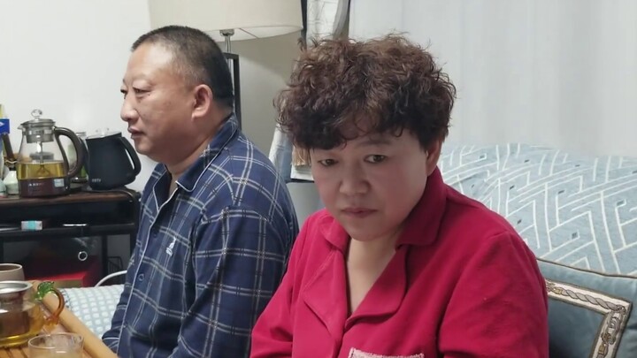 ถ้าฉันแกล้งล้ม แม่ฉันจะทำท่ายังไง?