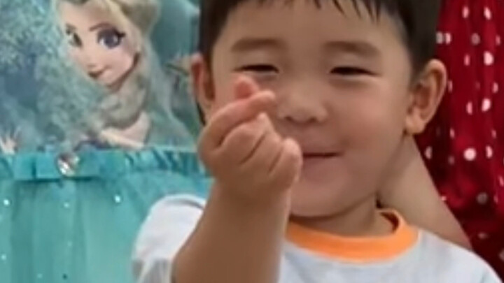 แม่ หนูรักแม่มาก