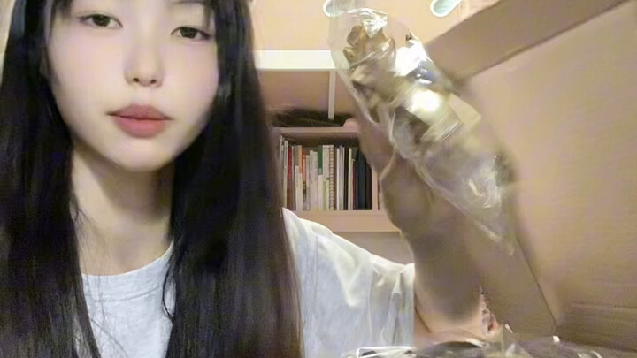 Hefei female college student, Youer cosplay, guess how many people collect stamps with me when I go 