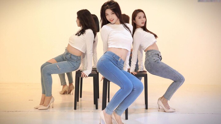 น่าตื่นเต้น~ใครจะต้านทานกางเกงยีนส์รัดรูปได้! -