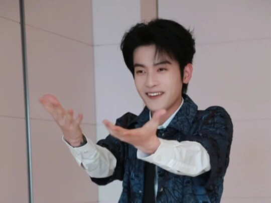 "Everlasting Moments" – Su Daren's gift for surpassing 10,000 views is here! "Goodnight Miss" straig