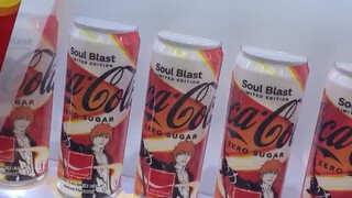 Trên tay Sứ Mệnh Thần Chết Thiên Niên Huyết Chiến đồng thương hiệu Coca-Cola