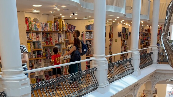 10,000 Books and 6 Levels of Magic 📖✨ #bookstore #bucharest