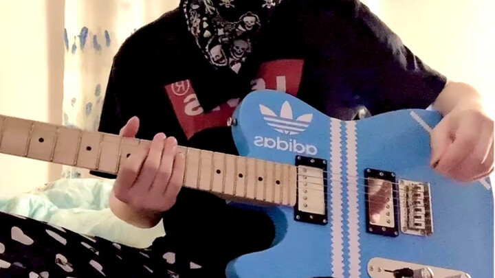 [Music][Re-creation]Electric Guitar playing: <2 Phut Hon>+<Metallica>