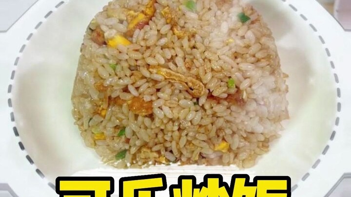 Today, I'm trying a new flavor✨ Cola Fried Rice