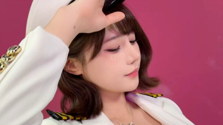 คุณว่ามือฉันเล็กมาก ฉันก็บอกว่าต่อยคุณพอดีเลย