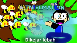 Dikejar lebah