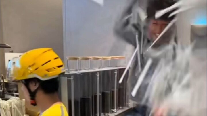 Khi bạn cảm thấy áp lực, hãy nghĩ đến cha mẹ của những người như thế này.