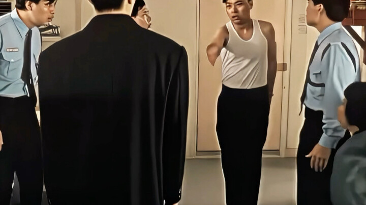 “ขอโทษนะ เมื่อกี้ฉันพูดแรงไปหน่อย”