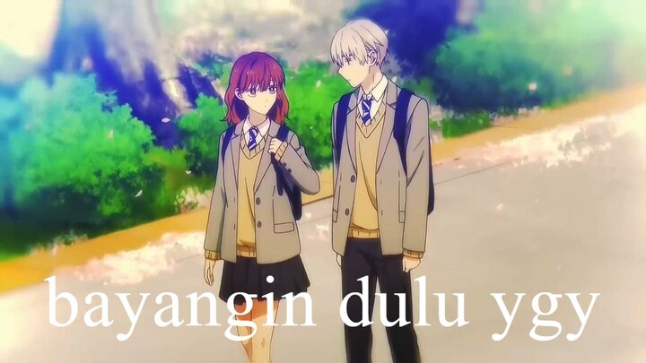 sedang membayangkan ketika sekolah bareng