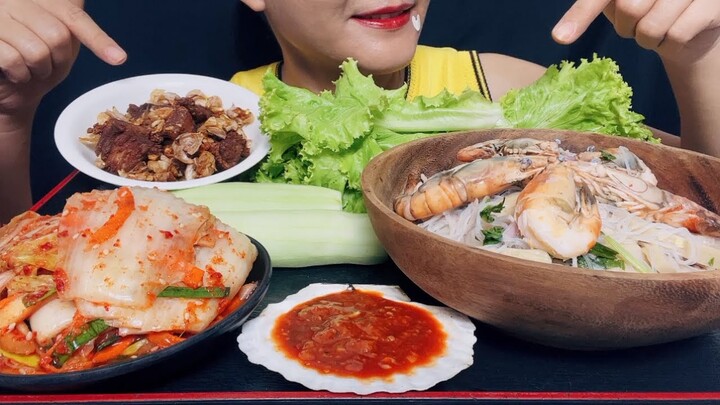 ASMR MUKBANG SPICY GLASS NOODLE SALAD WITH PORK & SHRIMP+KIMCHI + FRIED PORK BELLY & FRESH VEGGIE