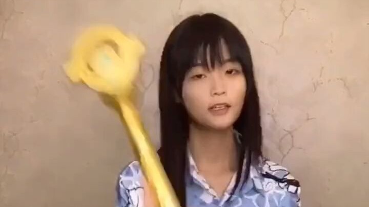 Choose one of eight cos clothing, who would you choose?