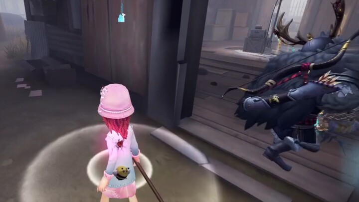 Why Is That Guy With the Hair Clip So Adorable?