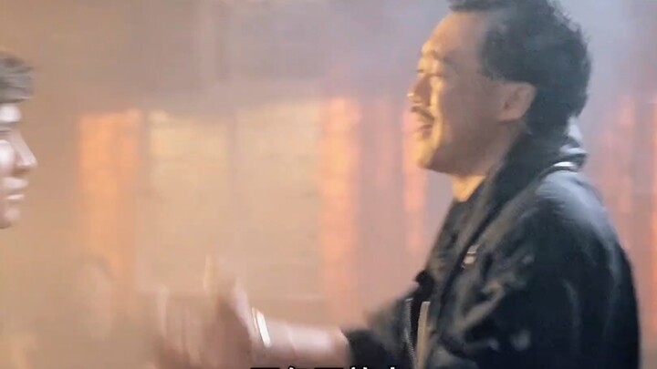 أعلى أعمال ليو دهوا من حيث الجمال! من أجل امرأة واحدة، اخترق بسيفه عصابات هونغ كونغ بأكملها وذبحهم و