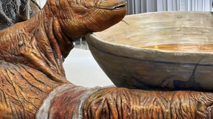 Netizens say this is the strongest sculpture in the whole country—and you just can’t argue with that