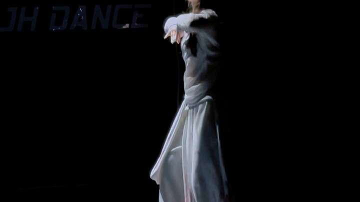 Here’s a video for my 8k followers! Let’s rock a vintage-style jazz tune!