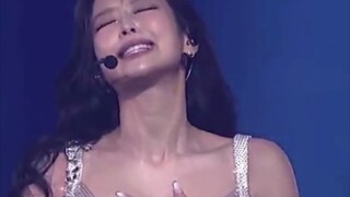 Jennie bật khóc! Fan cuồng nhiệt của BLACKPINK! Cô ấy đã cố gắng kìm nén nước mắt trong suốt buổi di