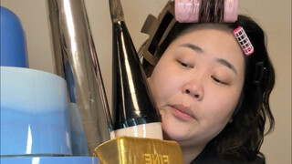 超大化妆品vs迷你化妆品 左右脸化妆挑战