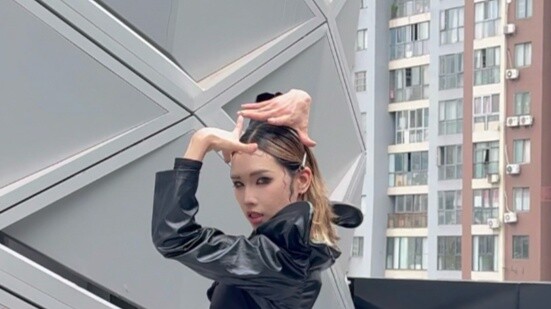 เพลงใหม่ของโจลิน ไช่ เวอร์ชั่น Vogue! ฉันพิชิตโลกได้อย่างง่ายดาย!