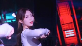 Mặc dù có chút ngượng ngùng nhưng cuối cùng cũng đến lượt Wiggle