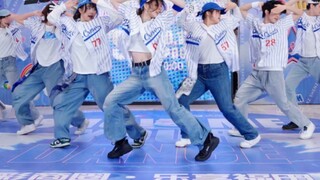 Cuộc thi nhảy cover bóng hoàn chỉnh nhất trên Internet: NCT U-Universe (Let's Play Ball)