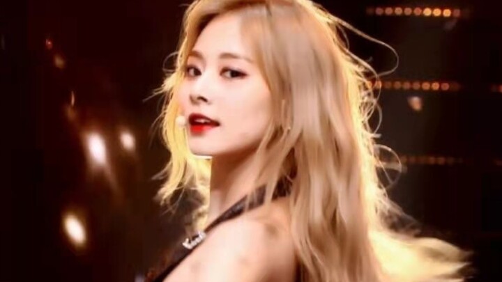 Bảy năm rồi! JYP, anh định lấy gì để trả nợ cô ấy đây? Cô ấy cũng là một đứa trẻ tỏa sáng trên sân k