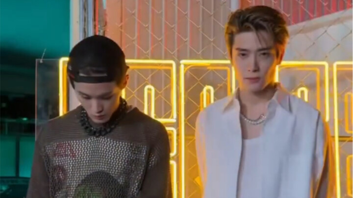 【220902】Mark Lee & Jaehyun Jung Tantangan Duduk #NEW SEOUL