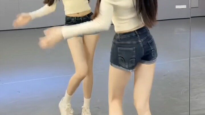 Cloud Grasping the Moon