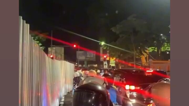 mau setor tapi kejebak macet