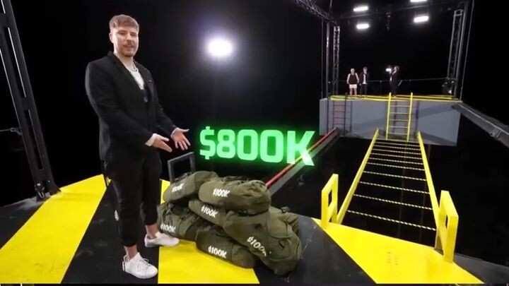 MrBeast - Mac attempts the world's most deadly obstacle course for $800,000
