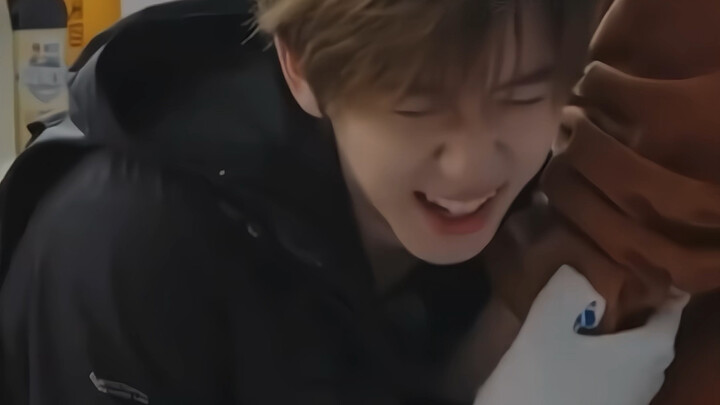 Follow He’er and you’ll never worry about food and drink!