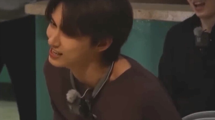 Wen Junhui is the No.1 person in Korea to deal with zombies—zombies can't even argue with him, hahah