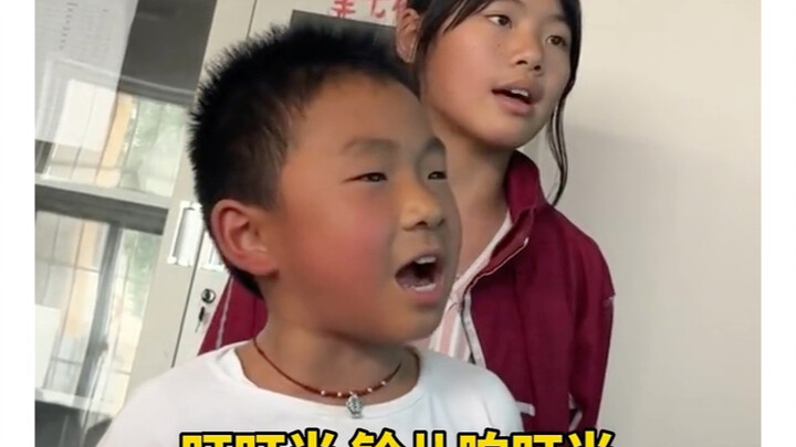 ซานตาคลอสได้ยินแล้วคงต้องมาซดฮูลาถังสักชามเลยทีเดียว