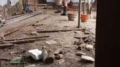 di saat kerja di kuli bangunan PT. antiro raya martapura