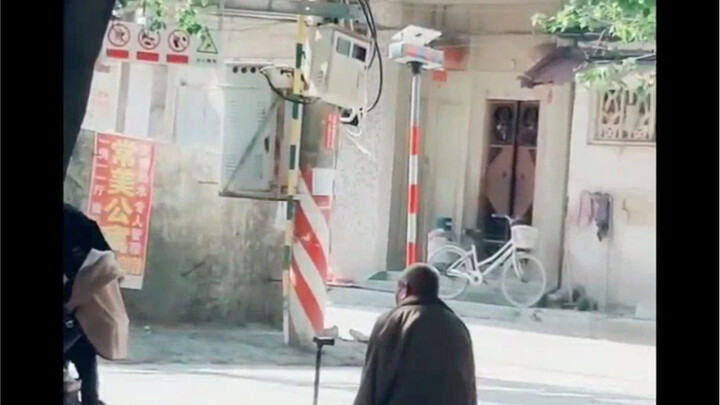 When I was young, I didn’t understand why the elderly would sit in the sun for half a day. Only when