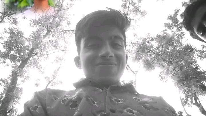 তুমি আমার জন্য একটা ছবি