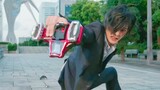 Taking stock of Kamen Rider's handsome transformation, the first issue