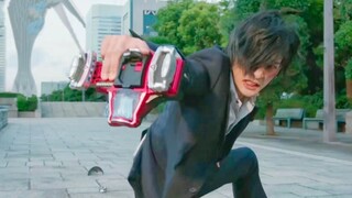 Melihat transformasi tampan Kamen Rider, edisi pertama