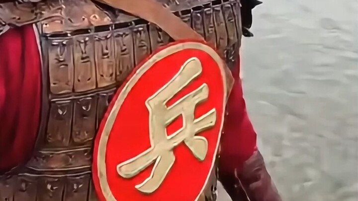 الجندي: "يا أطفال، عليّ عبور النهر."