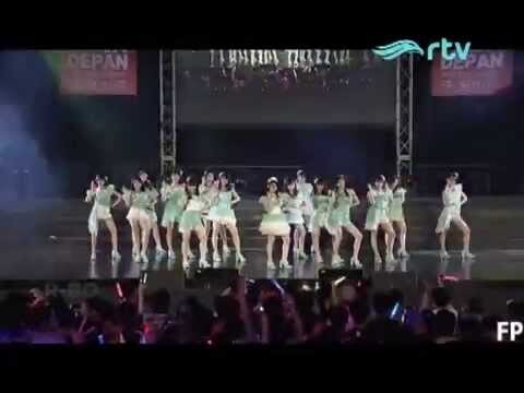 JKT48 - Pareo wa Emerald @ Konser JKT48 RTV (27-6-2015)