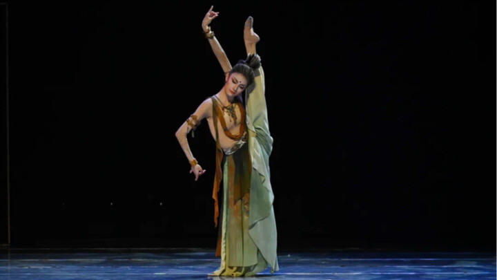 Solo Dance "Riding the Wind" Xu Zhe China National Opera and Dance Theater