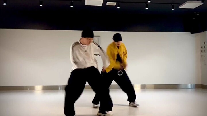 221113 SEVENTEEN Kwon Soonyoung HOSHI Baauer - Temple ft. MIA, G-DRAGON Zero Station