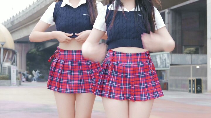 Here? Spend 10 seconds checking out this sweet girl?