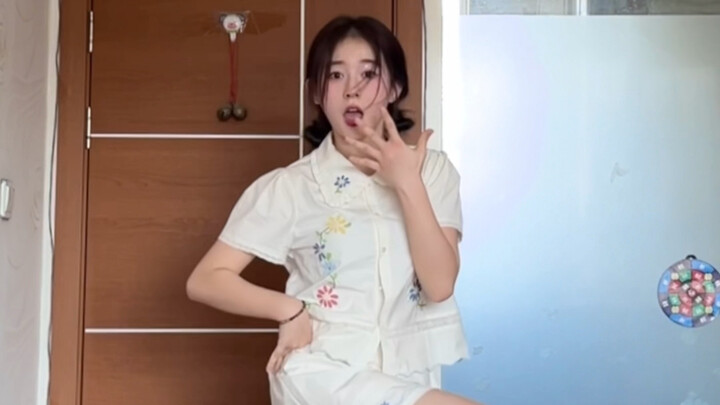 สาวน้อยทั้ง 5 คนที่ขึ้นแสดงคัฟเวอร์เพลง ILLIT Magnetic น่ารักกันสุดๆ…