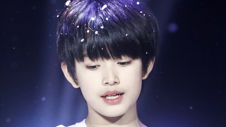 จูเนียร์ TFboys คัฟเวอร์เพลงแดนซ์ของวง Girls' Generation Genie (จางจี ช็อตตรง)