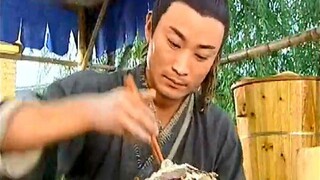 小伙非要价值一两银子的拉面，这一大碗上来是肉真多，看着就想吃