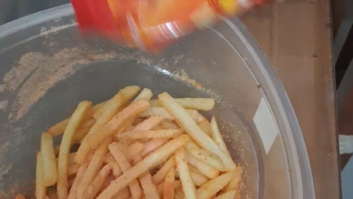 Moneth Kitchen