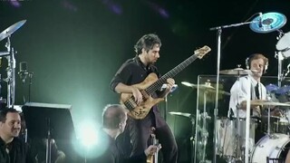 classic! How many people started learning bass because of this bass solo? Every time I watch it, I f
