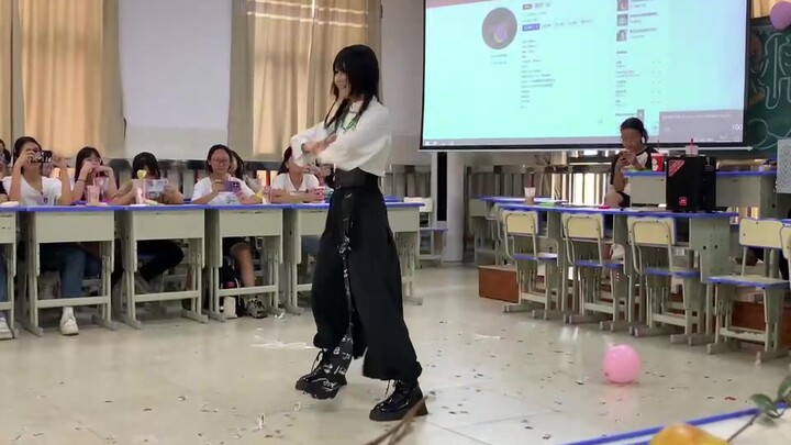 บันทึกการประชุมประจำชั้นของเจี้ยนเซี่ย!