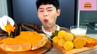 Mukbang bánh phomai #anngon